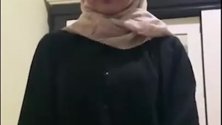 Viral Hijab Cantik Isep Kontol Pacar