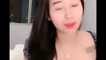 Bokep Indo Amerlita Omek Goyang Pargol