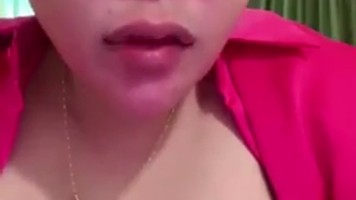 Bokep Indo Tante Bunga Ngedance Show Keluarkan Nenen