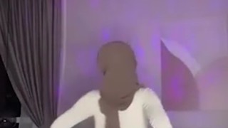 Hijab Tiktoker Cantik Ebot Barbar Viral