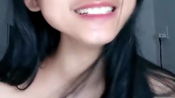 Kak Liaa Pamerin Susu Gede Mantap